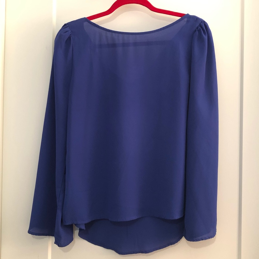 ‼️SOLD‼️Royal blue float top with detail back